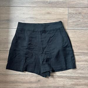 Leith black high waisted shorts size small